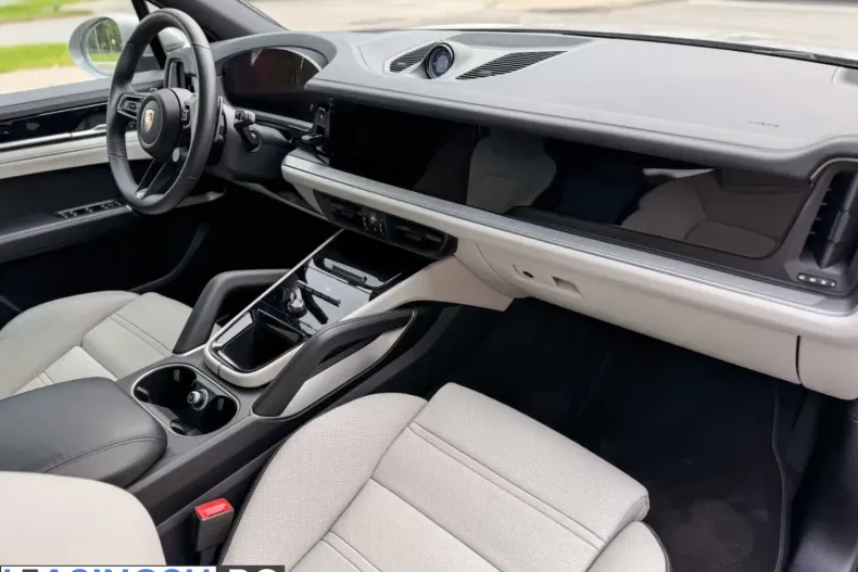 Porsche Cayenne din 2025 cu 18.000 km - oferta POR258643 - foto 9