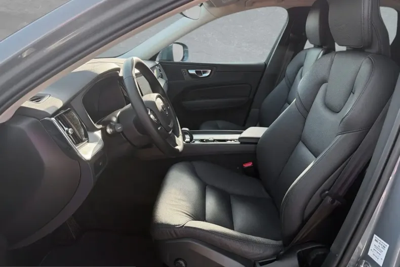 Volvo XC60 din 2023 cu 43.000 km - oferta VOL258657 - foto 4