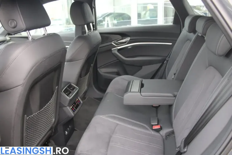 Audi Q8 din 2023 cu 10.000 km - oferta AUD258665 - foto 19