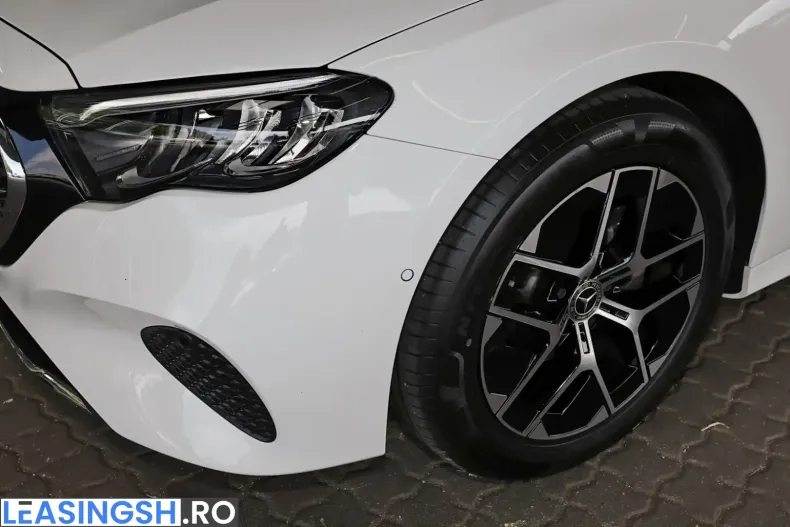 Mercedes-Benz E 220 (Clasa E) din 2025 cu 21.160 km - oferta MER258673 - foto 3