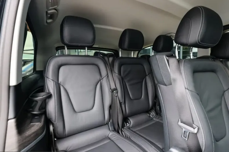 Mercedes-Benz V 300 (Clasa V) din 2025 cu 20.522 km - oferta MER258675 - foto 9