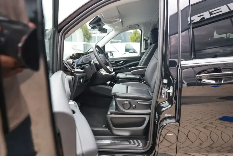 Mercedes-Benz V 300 (Clasa V) din 2025 cu 20.522 km - oferta MER258675 - foto 11