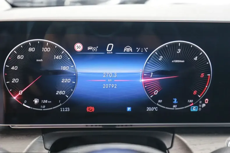Mercedes-Benz V 300 (Clasa V) din 2025 cu 20.522 km - oferta MER258675 - foto 19