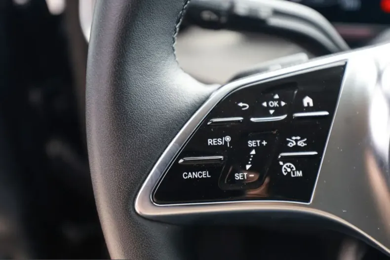 Mercedes-Benz V 300 (Clasa V) din 2025 cu 20.522 km - oferta MER258675 - foto 22