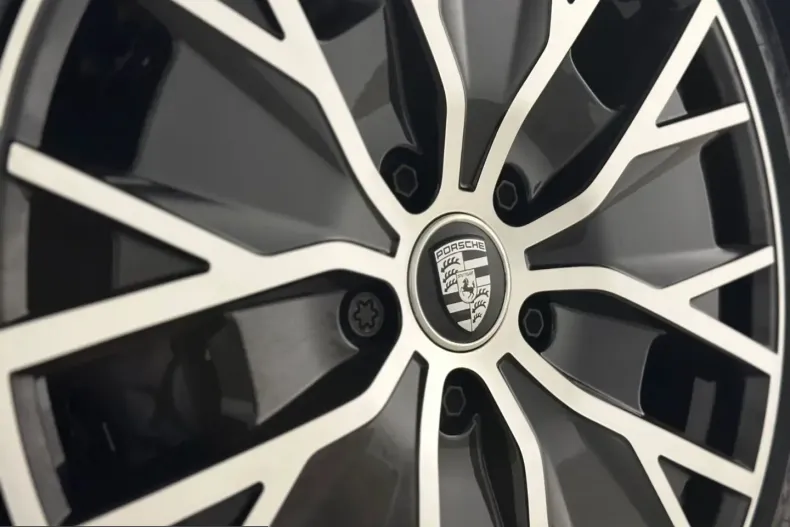 Porsche Taycan din 2024 cu 34.262 km - oferta POR258676 - foto 12