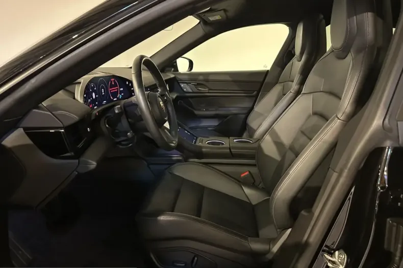 Porsche Taycan din 2024 cu 34.262 km - oferta POR258676 - foto 15