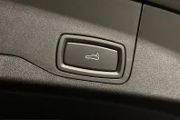 Porsche Taycan din 2024 cu 34.262 km - oferta POR258676 - foto 41