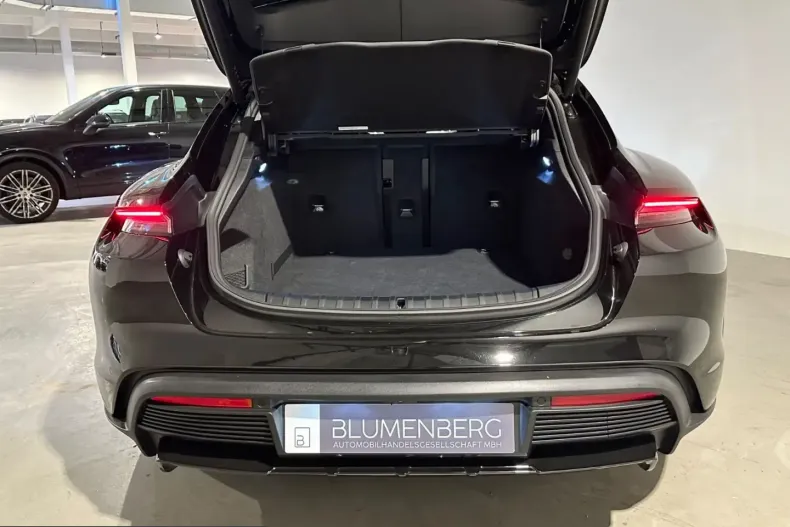 Porsche Taycan din 2024 cu 34.262 km - oferta POR258676 - foto 45