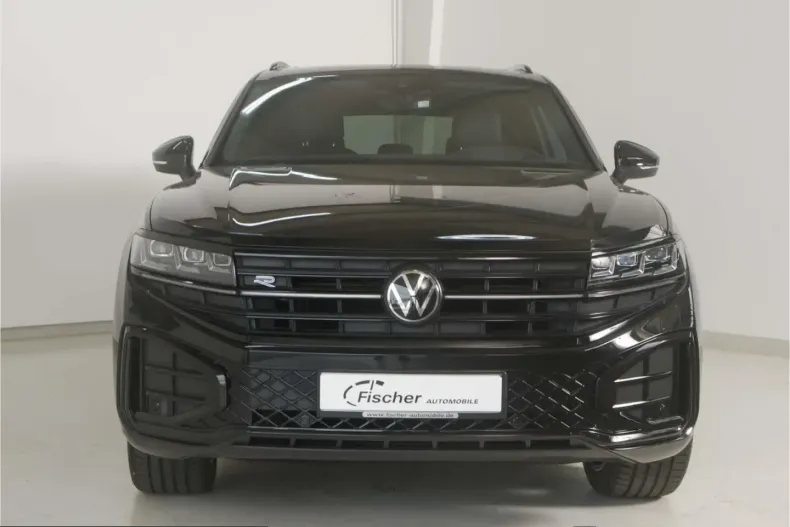 Volkswagen Touareg din 2025 cu 7.400 km - oferta VOL258678 - foto 3