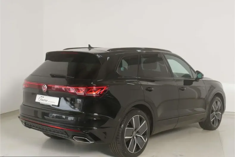 Volkswagen Touareg din 2025 cu 7.400 km - oferta VOL258678 - foto 6
