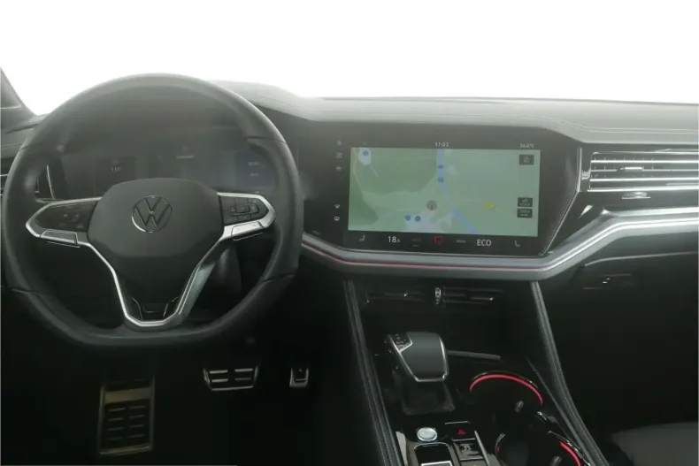 Volkswagen Touareg din 2025 cu 7.400 km - oferta VOL258678 - foto 13