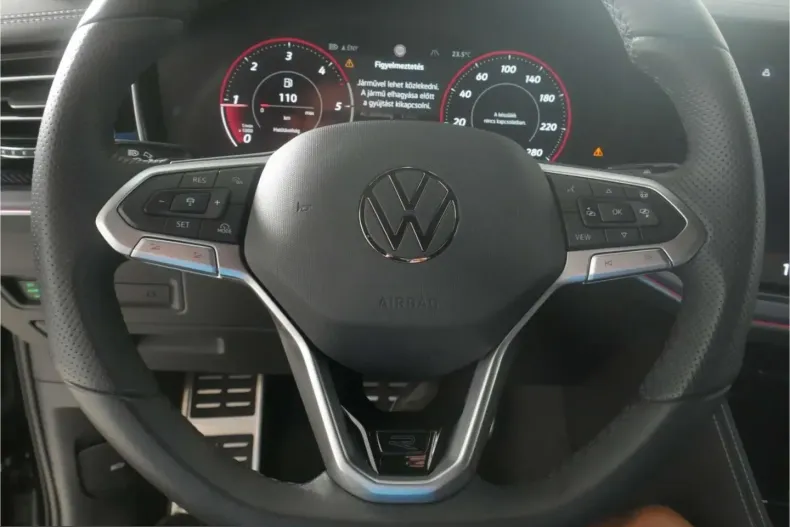 Volkswagen Touareg din 2025 cu 7.400 km - oferta VOL258678 - foto 17