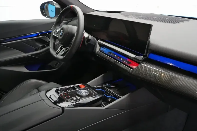 BMW M5 (Seria 5) din 2025 cu 5.427 km - oferta BMW258680 - foto 6