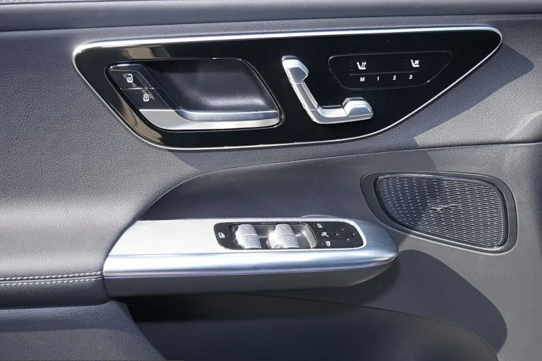 Mercedes-Benz GLC 450 (Clasa GLC) din 2024 cu 6.202 km - oferta MER258683 - foto 9