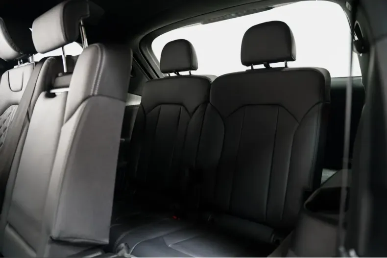 Audi Q7 din 2023 cu 73.509 km - oferta AUD258687 - foto 13