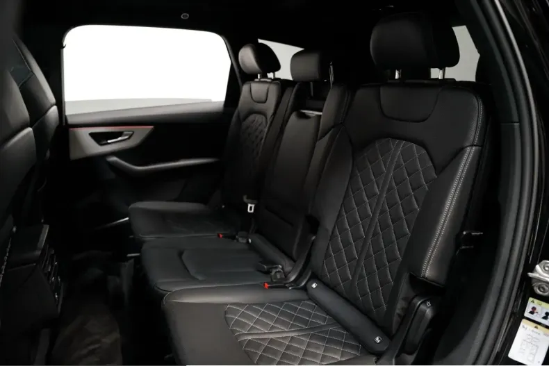 Audi Q7 din 2023 cu 73.509 km - oferta AUD258687 - foto 14
