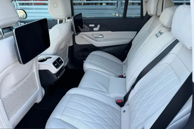 Mercedes-Benz GLS 63 AMG (Clasa GLS) din 2025 cu 2.822 km - oferta MER258712 - foto 14