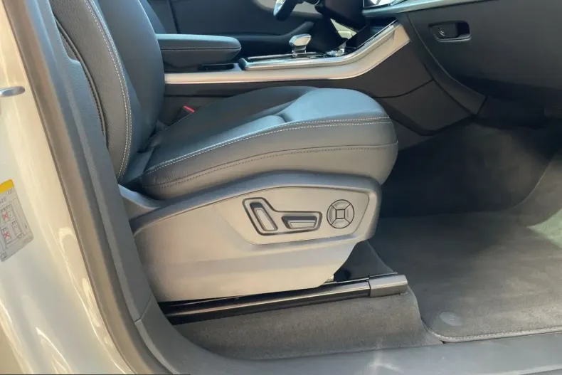 Audi Q8 din 2025 cu 13.025 km - oferta AUD258719 - foto 7