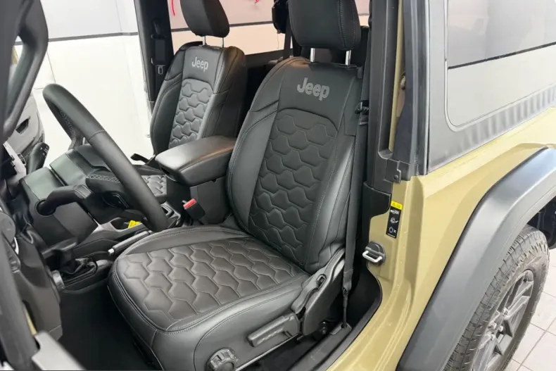 Jeep Wrangler din 2025 cu 24.548 km - oferta JEE258721 - foto 18