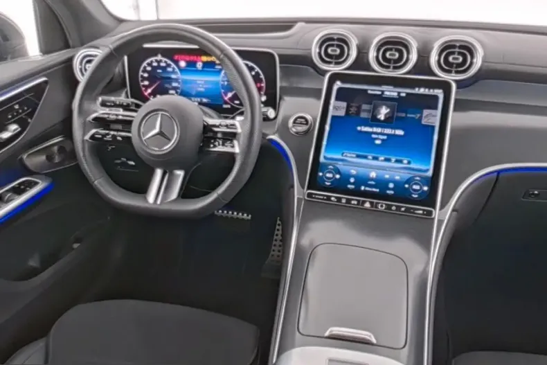 Mercedes-Benz GLC 300 (Clasa GLC) din 2025 cu 16.479 km - oferta MER258723 - foto 5