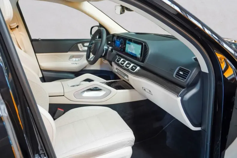 Mercedes-Benz GLS 450 (Clasa GLS) din 2023 cu 45.600 km - oferta MER258739 - foto 8