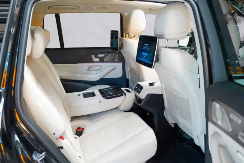 Mercedes-Benz GLS 450 (Clasa GLS) din 2023 cu 45.600 km - oferta MER258739 - foto 9