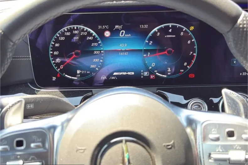 Mercedes-Benz AMG GT (Clasa GT) din 2021 cu 16.295 km - oferta MER258748 - foto 15