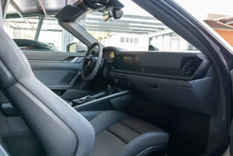 Porsche 911 din 2025 cu 3.861 km - oferta POR258770 - foto 21
