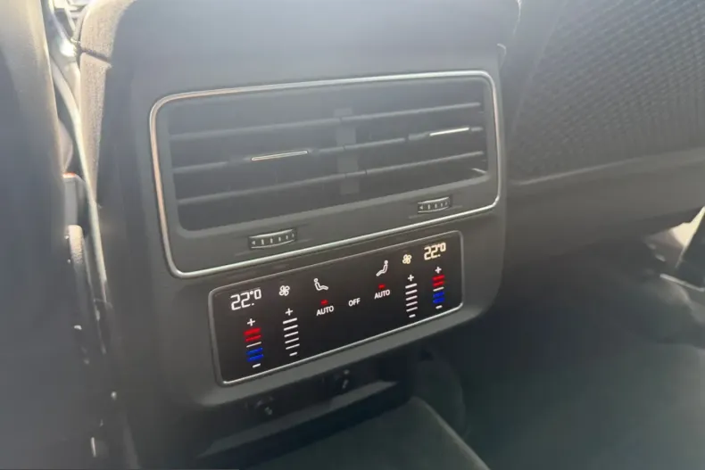 Audi RSQ8 din 2024 cu 39.210 km - oferta AUD258775 - foto 16