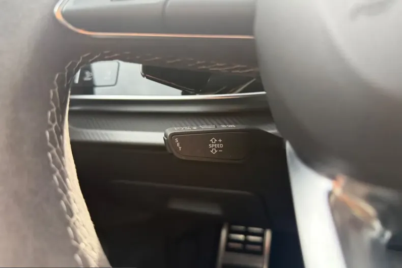 Audi RSQ8 din 2024 cu 39.210 km - oferta AUD258775 - foto 28