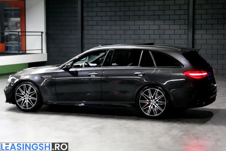 Mercedes-Benz C 63 AMG (Clasa C) din 2023 cu 19.865 km - oferta MER258778 - foto 8