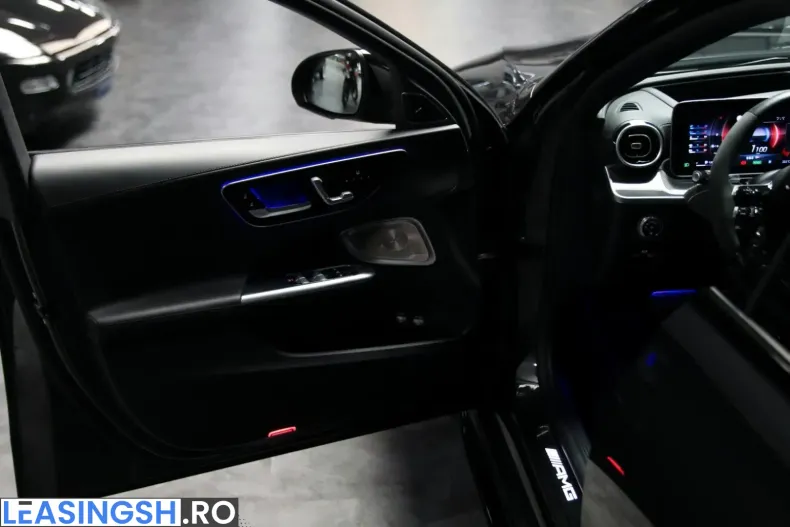 Mercedes-Benz C 63 AMG (Clasa C) din 2023 cu 19.865 km - oferta MER258778 - foto 13