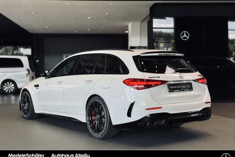 Mercedes-Benz C 63 AMG (Clasa C) din 2024 cu 35.072 km - oferta MER258788 - foto 10