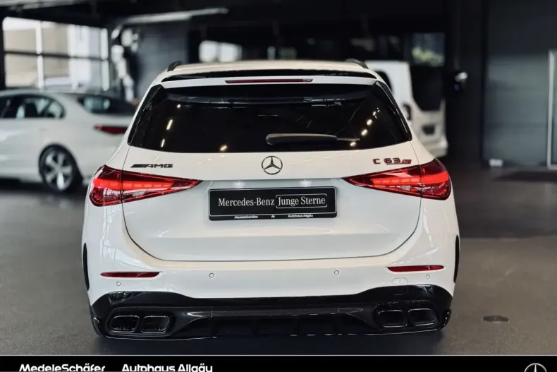 Mercedes-Benz C 63 AMG (Clasa C) din 2024 cu 35.072 km - oferta MER258788 - foto 11