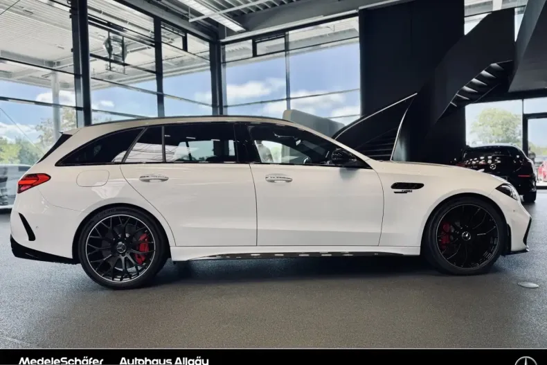 Mercedes-Benz C 63 AMG (Clasa C) din 2024 cu 35.072 km - oferta MER258788 - foto 14