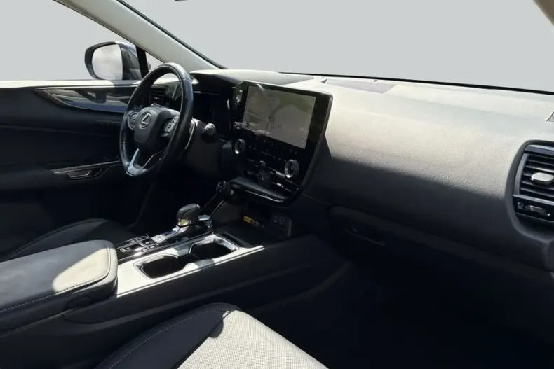 Lexus NX 450h din 2022 cu 63.009 km - oferta LEX258792 - foto 14