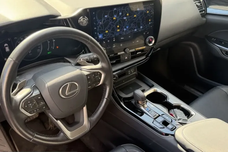 Lexus NX 350h din 2023 cu 66.625 km - oferta LEX258793 - foto 10