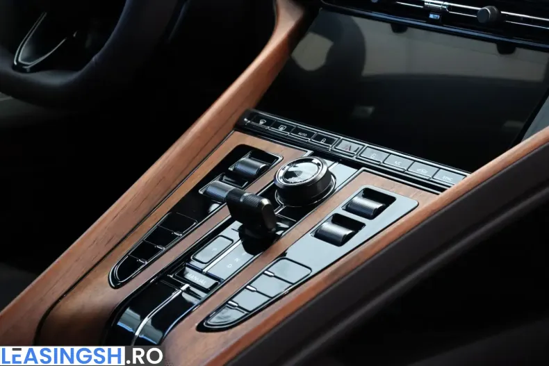 Aston Martin DB12 din 2025 cu 1.120 km - oferta AST258801 - foto 20