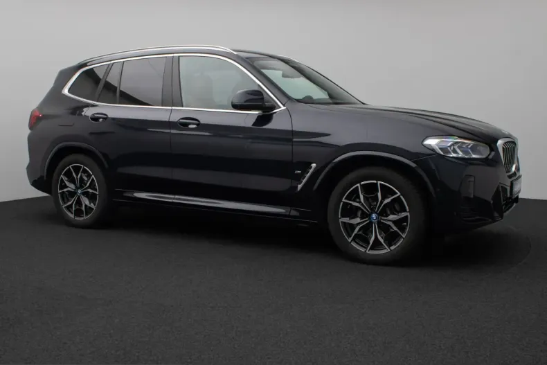 BMW X3 (Seria X) din 2024 cu 42.114 km - oferta BMW258803 - foto 3