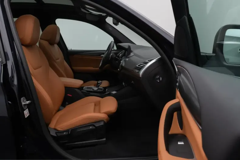 BMW X3 (Seria X) din 2024 cu 42.114 km - oferta BMW258803 - foto 23