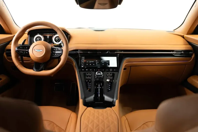 Aston Martin DB12 din 2025 cu 2.700 km - oferta AST258806 - foto 4