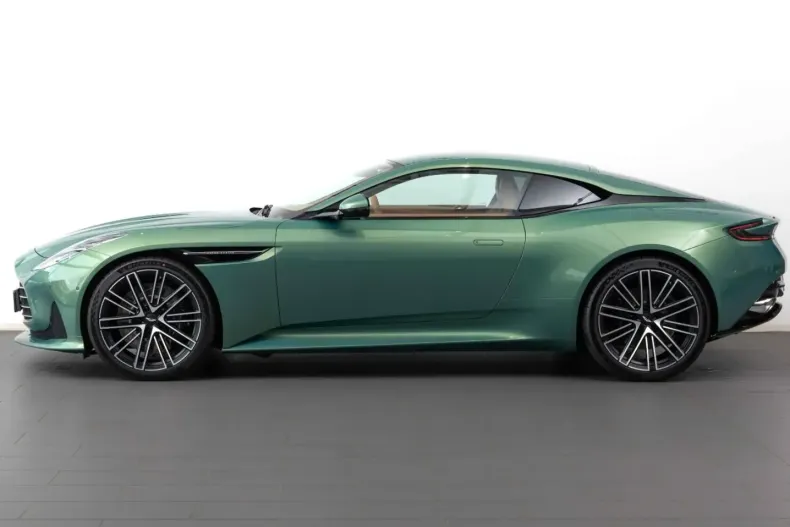 Aston Martin DB12 din 2025 cu 2.700 km - oferta AST258806 - foto 7