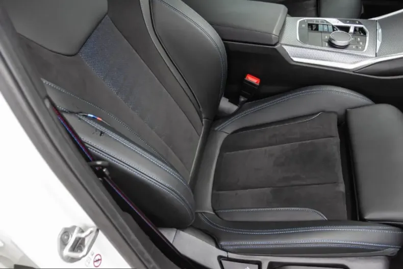 BMW 318 (Seria 3) din 2024 cu 20.100 km - oferta BMW258825 - foto 16