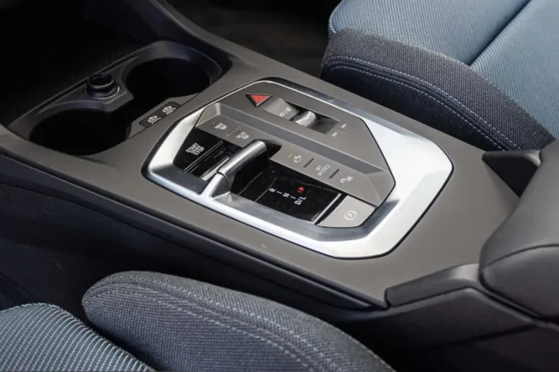 BMW 118 (Seria 1) din 2024 cu 12.300 km - oferta BMW258826 - foto 11
