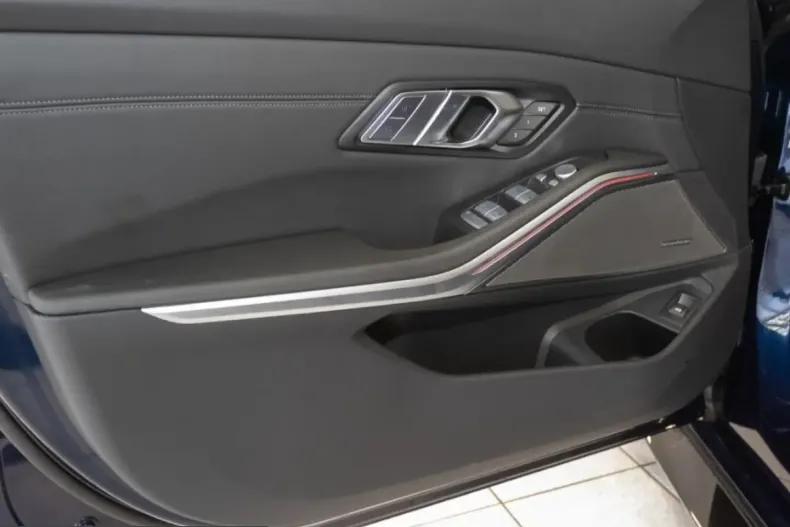 BMW M3 (Seria 3) din 2025 cu 11.200 km - oferta BMW258832 - foto 7