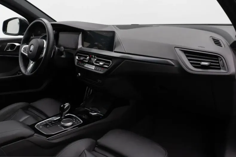 BMW 120 (Seria 1) din 2023 cu 51.711 km - oferta BMW258833 - foto 22