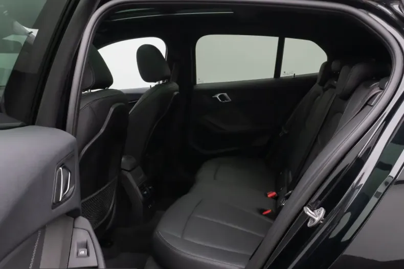 BMW 120 (Seria 1) din 2023 cu 51.711 km - oferta BMW258833 - foto 24