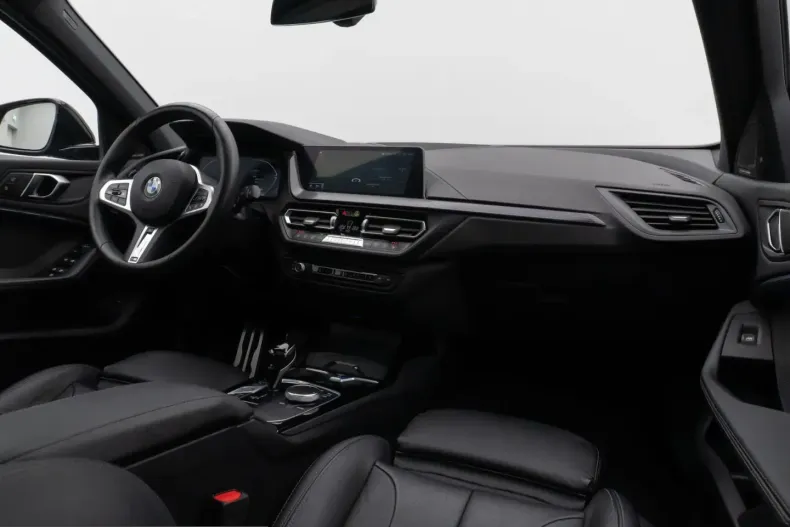 BMW 120 (Seria 1) din 2023 cu 51.711 km - oferta BMW258833 - foto 39