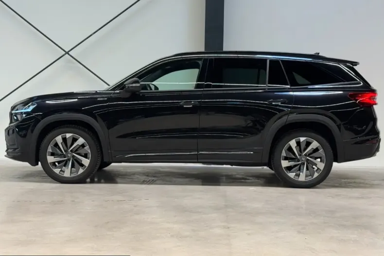 Skoda Kodiaq din 2025 cu 25.224 km - oferta SKO258837 - foto 2