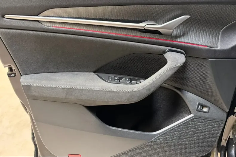 Skoda Kodiaq din 2025 cu 25.224 km - oferta SKO258837 - foto 22